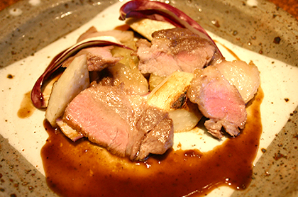 <br /><br />冬のジビエ 鳥取県産 イノシシ肉のロースト<br />赤ワインソース