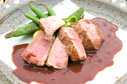 <br /><br />ブルターニュ産 仔牛フィレ肉のステーキ<br />マルシャン ド ヴァン